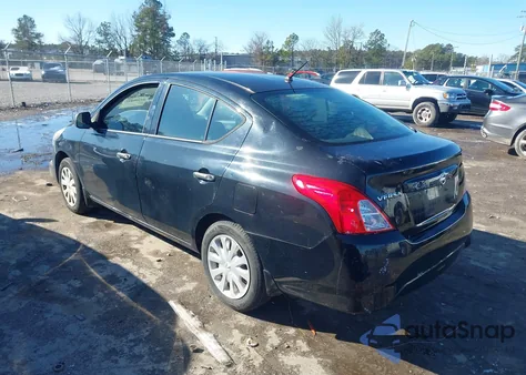 2015 Nissan Versa 1.6 S from USA, damaged, VIN 3N1CN7AP1FL944570